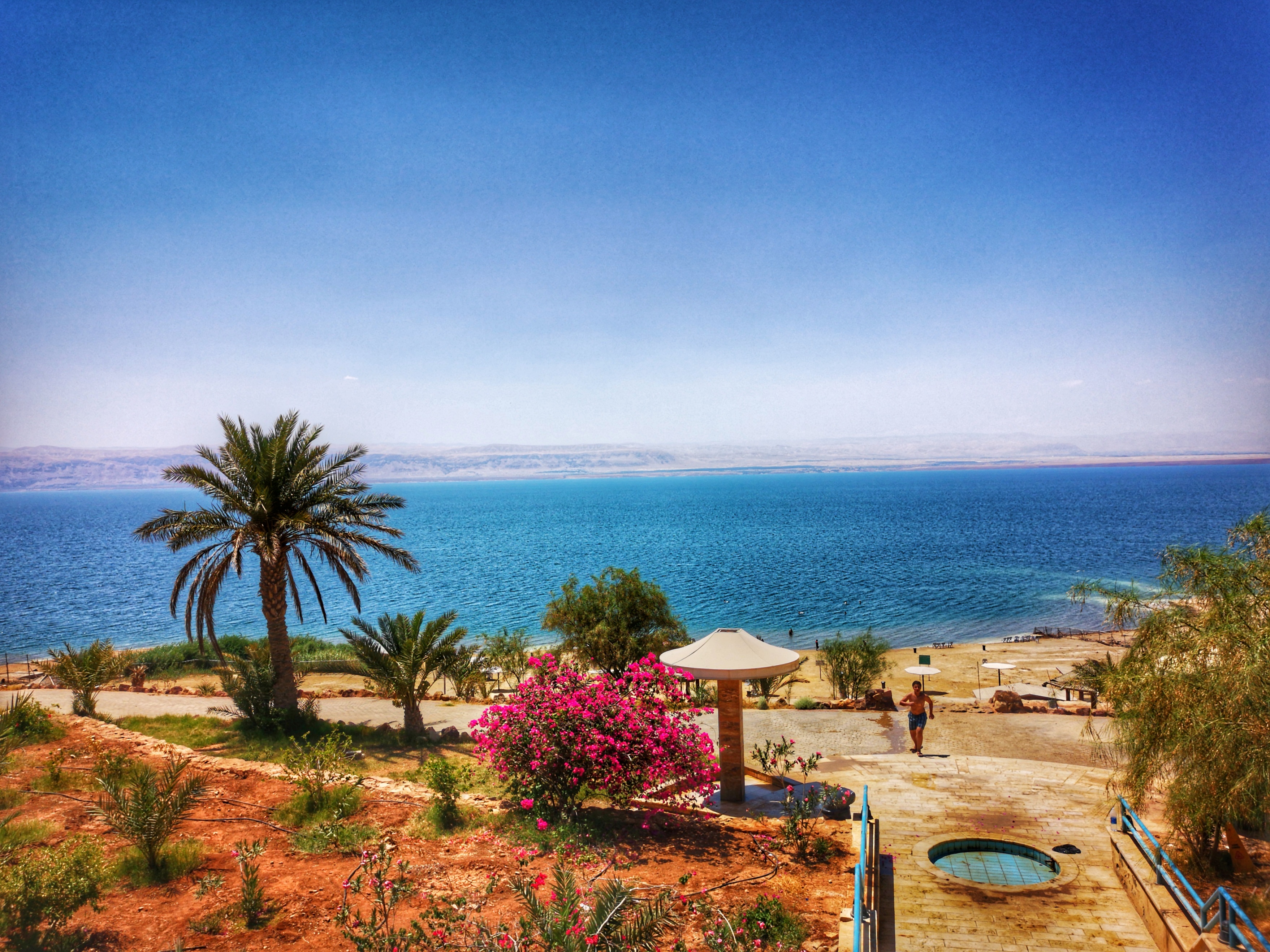 File:Dead Sea beach in Jordan.jpg Wikimedia Commons