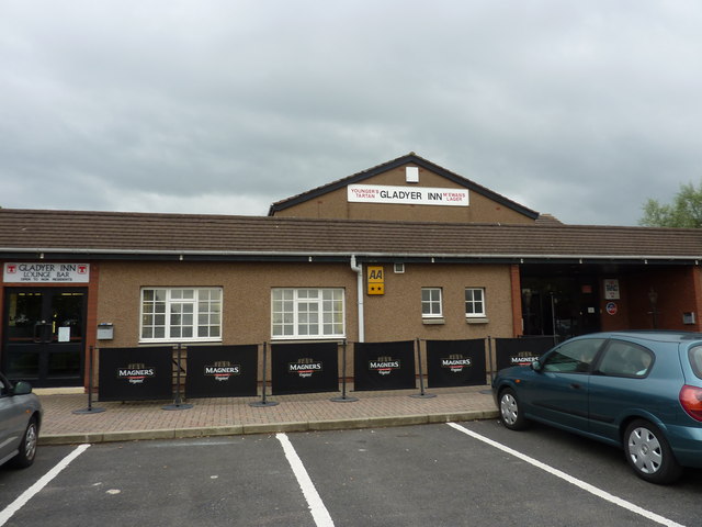 Small picture of The Gladyer Inn courtesy of Wikimedia Commons contributors