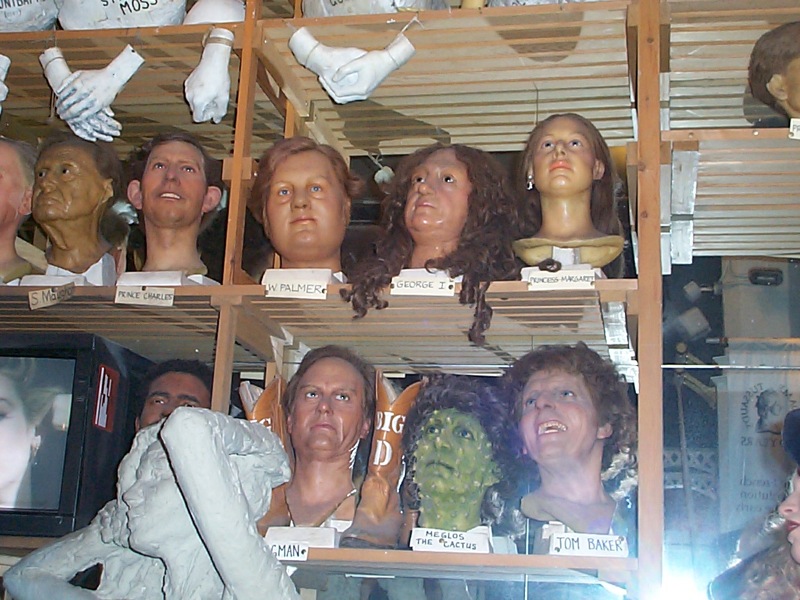 File:Heads (111434872).jpg