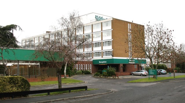 File:Holiday Inn, York - geograph.org.uk - 1090142.jpg