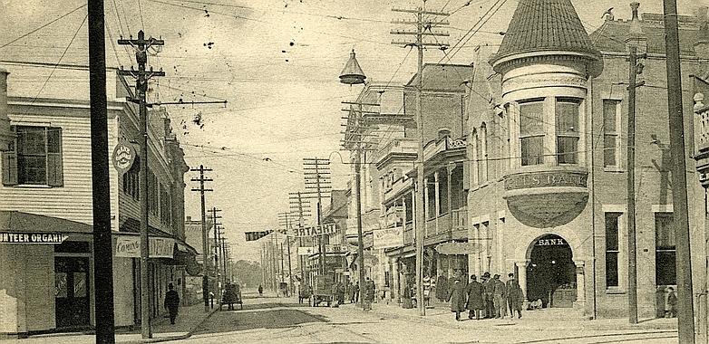 File:Howard Street Biloxi Mississippi 1906.jpg