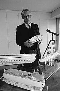 File:Jacques Piccard by Erling Mandelmann.jpg