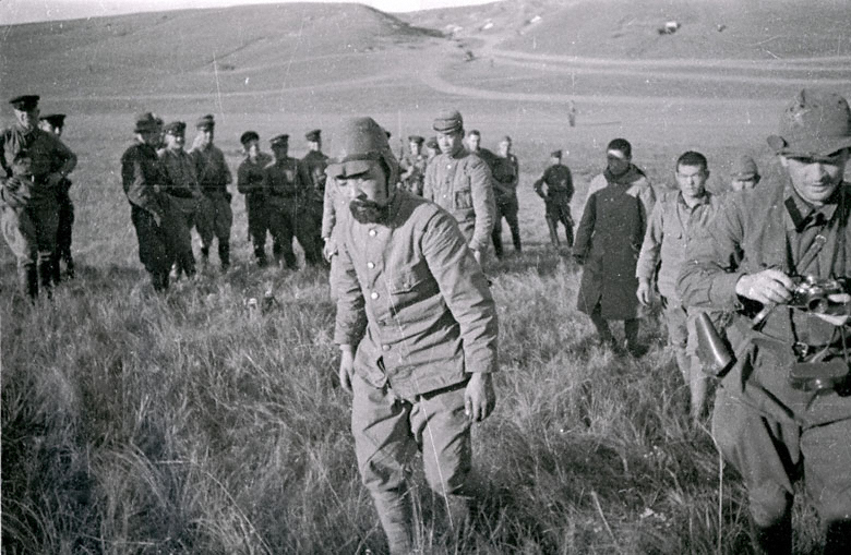 File:Khalkhin Gol Captured Japanese soldiers 1939.jpg