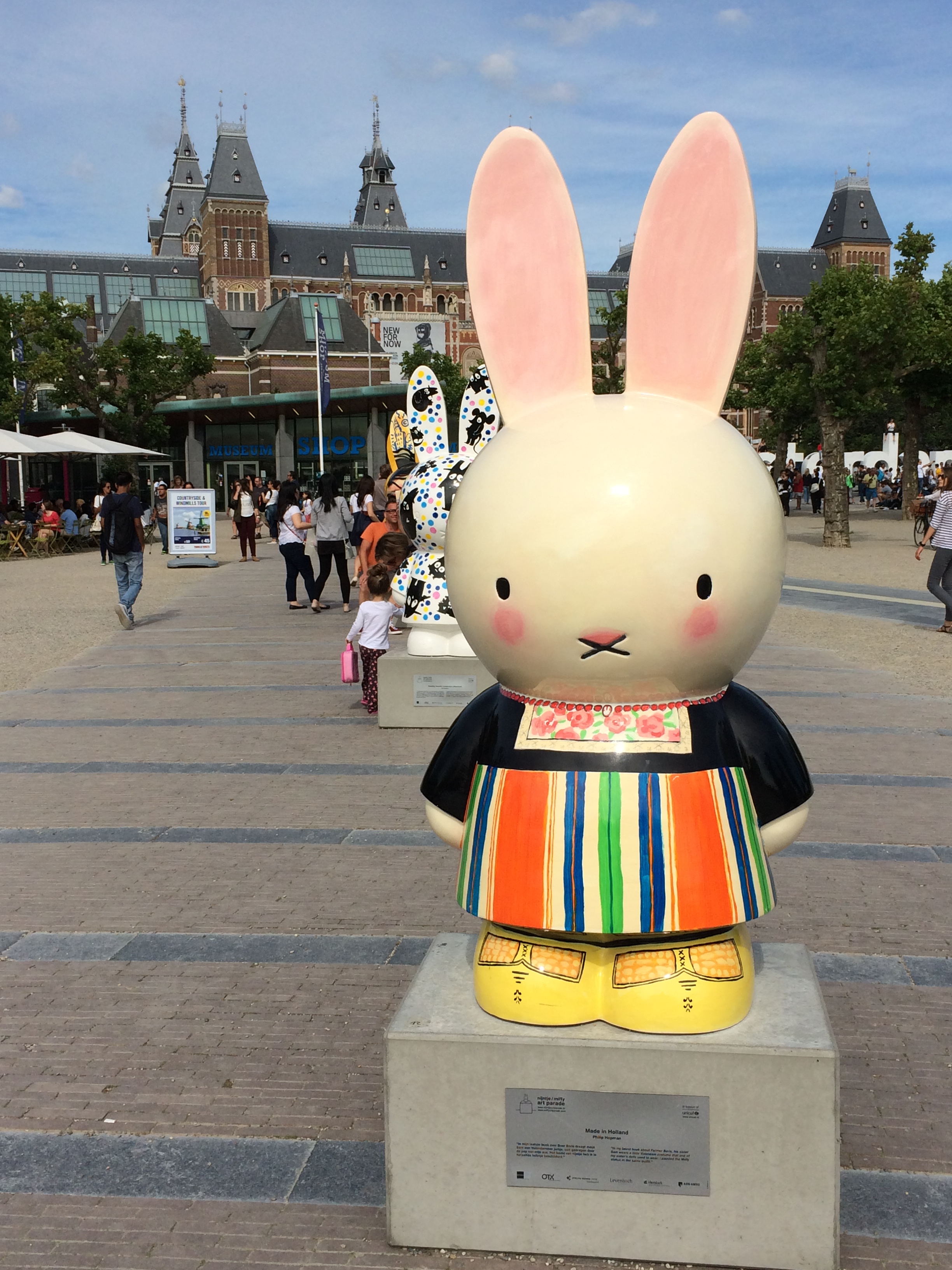 Miffy — Wikipédia