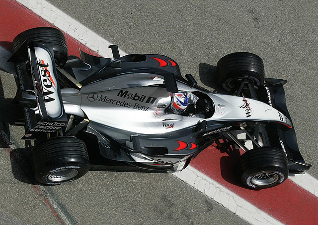 File:McLaren MP4-18.jpg