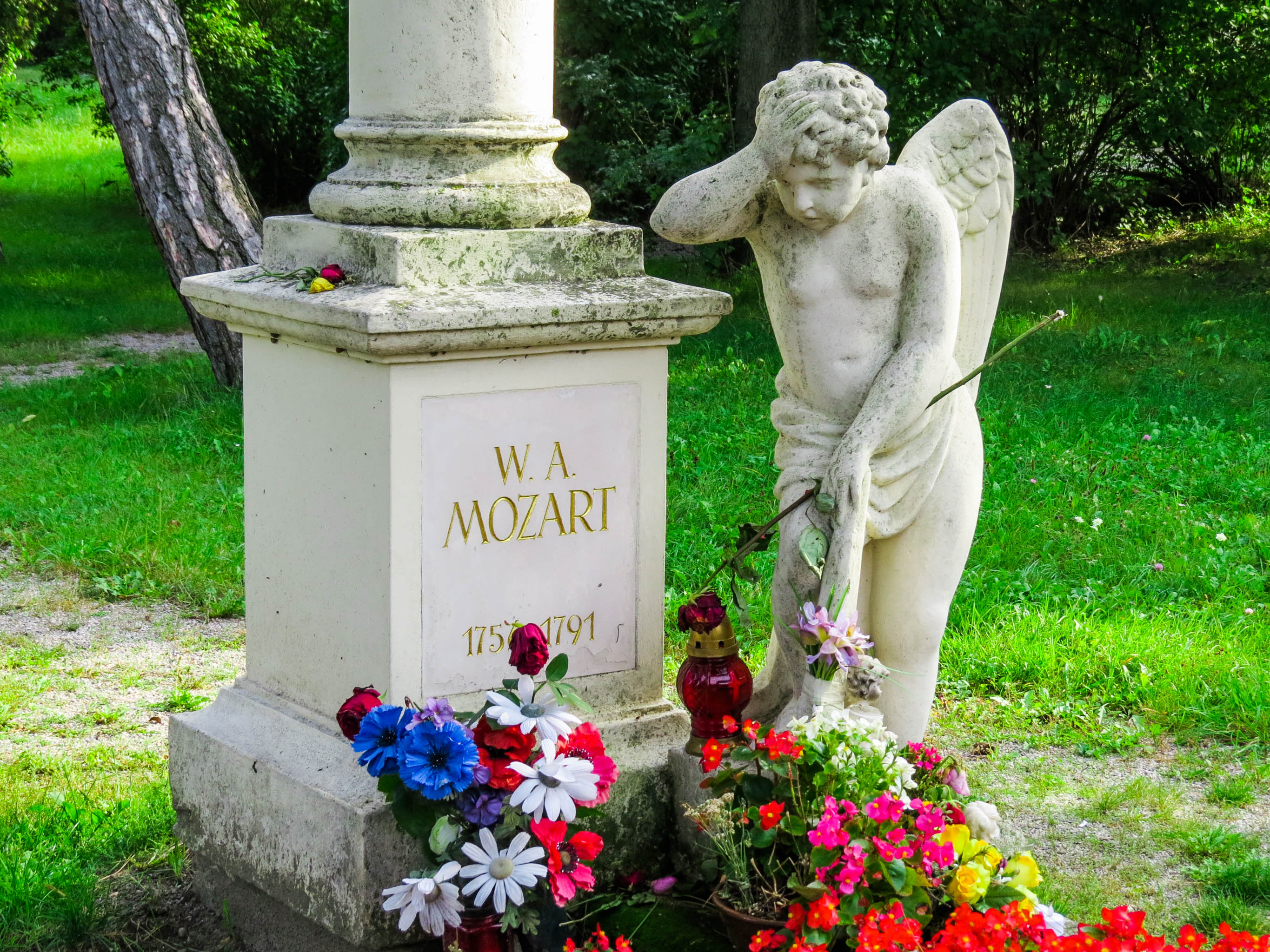 Резултат с изображение за mozart grave