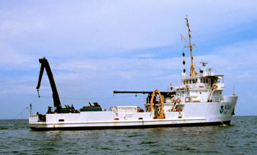 File:NOAAS Ferrell (S 492) in Dry Tortugas.jpg