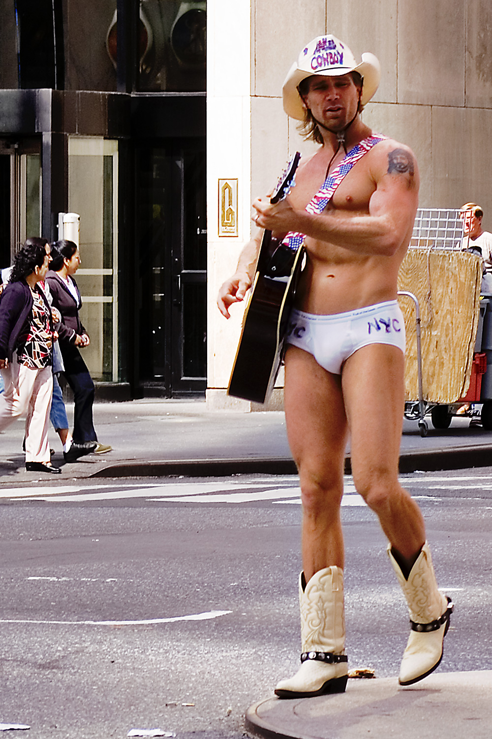 File:New-York-City---Times-Square---Naked-Cowboy---1---(Gentry).jpg - Wikim...