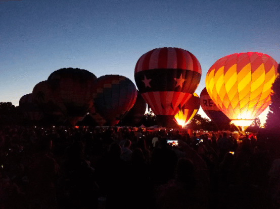 File:Night Glow, Spirit of Boise Balloon Classic 2018.gif