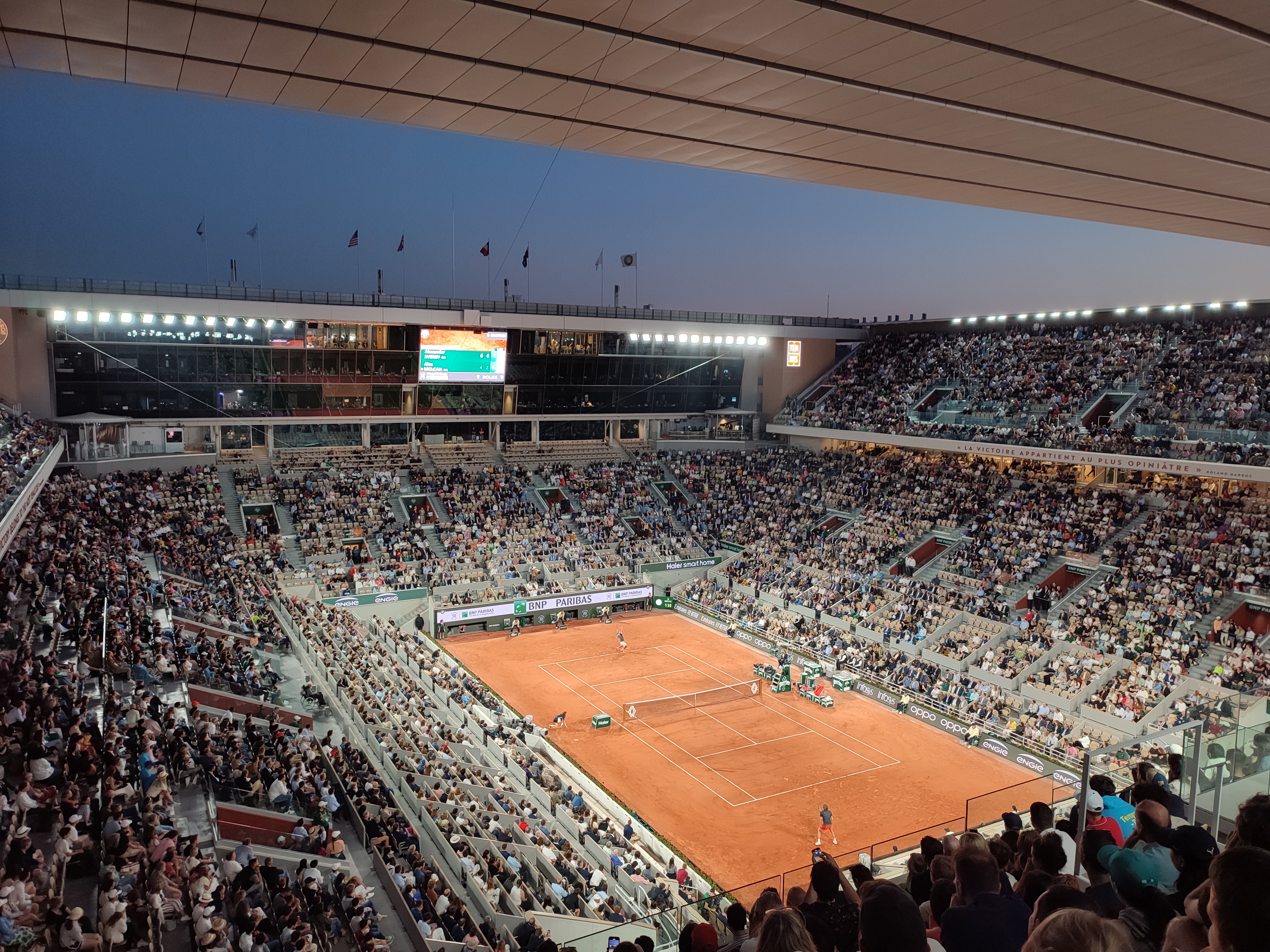 FileRoland Garros 2023 - court central - Zverev-Molcan 10.jpg