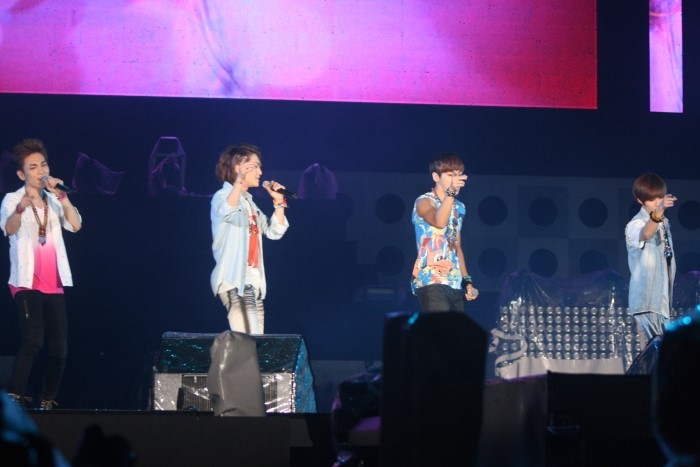 File:Shinee at the Expo 2012 Yeosu (2).JPG