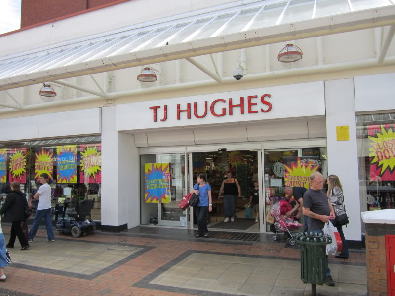 File:TJ Hughes, Birkenhead (2).jpg