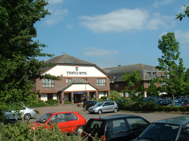 Small picture of Thistle Hotel Brands Hatch courtesy of Wikimedia Commons contributors