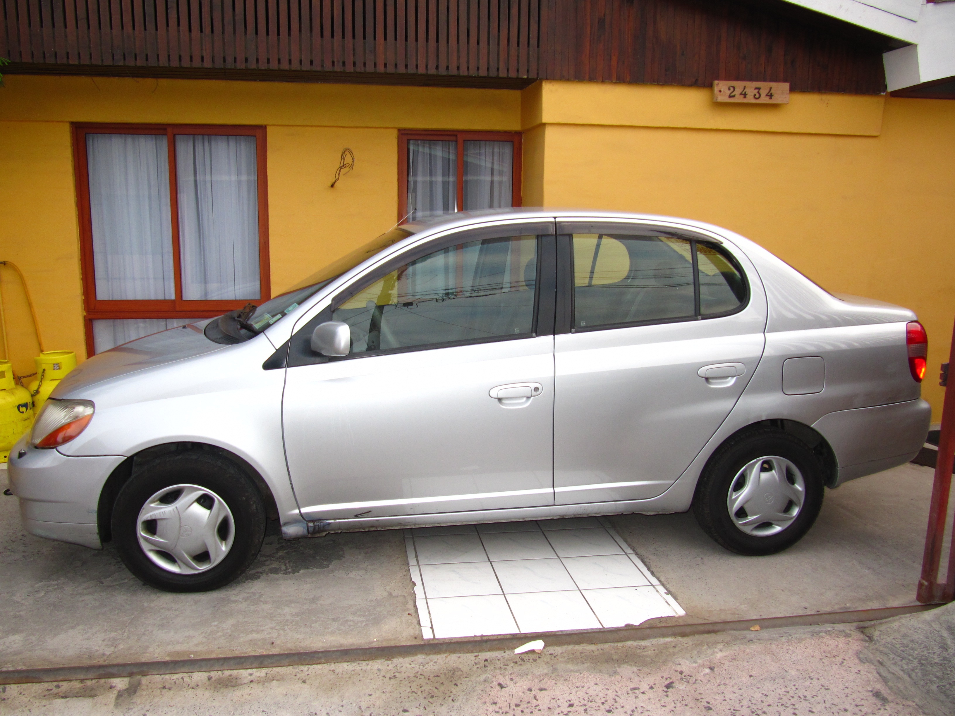 Минусы и плюсы toyota platz