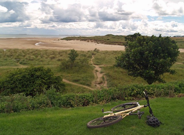 A well earned rest overlooking Alnmouth - geograph.org.uk - 908410