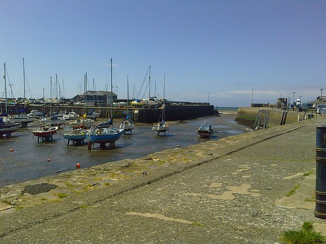 File:Aber Aeron - Mouth of the River Aeron - geograph.org.uk - 1360407.jpg