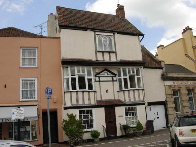 File:Axbridge, Old Angel Inn - geograph.org.uk - 878669.jpg