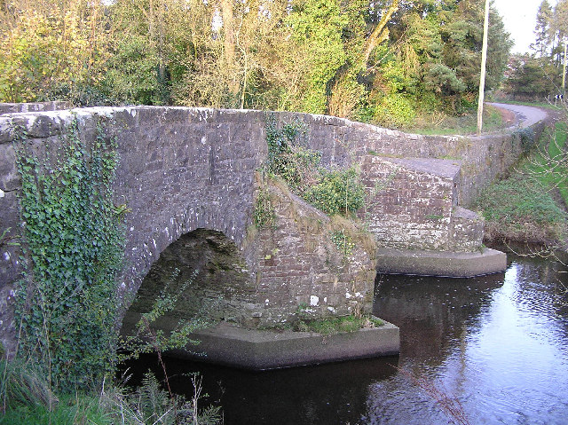 File:Ballynahatty Bridge - geograph.org.uk - 81729.jpg