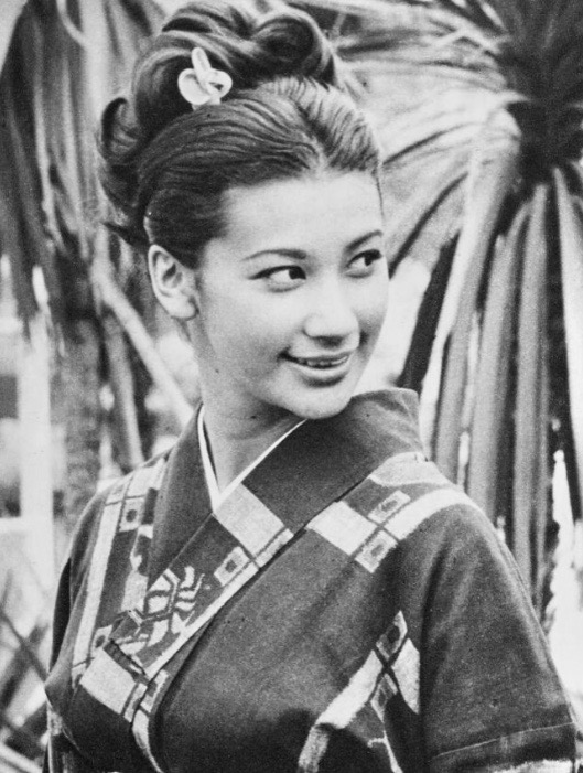 前田美波里 - Wikipedia