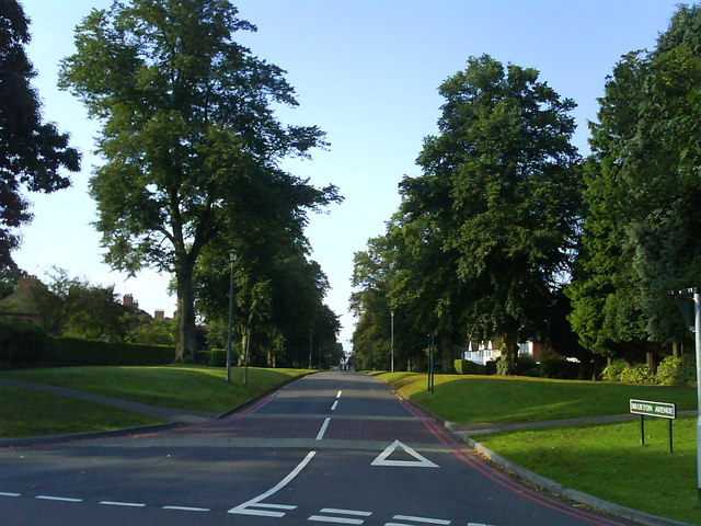 File:Brueton Avenue, Solihull - geograph.org.uk - 1435600.jpg