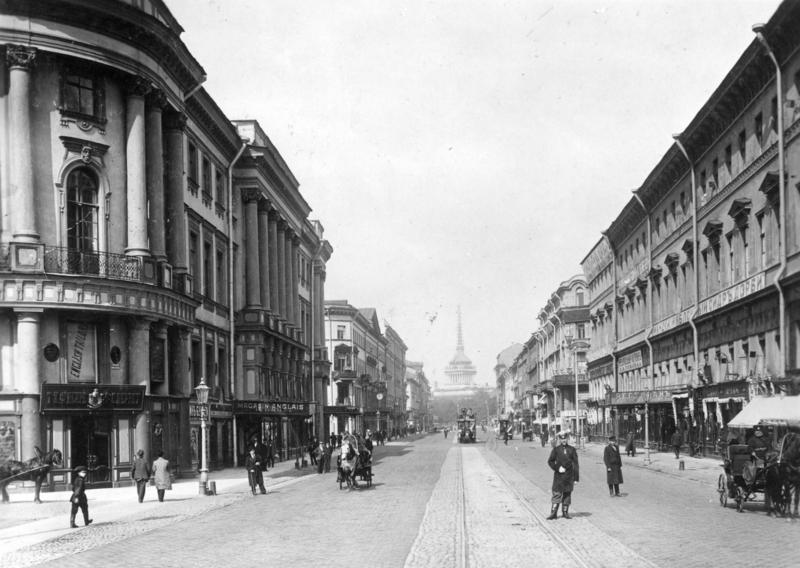 File:Bundesarchiv Bild 183-S53267, St. Petersburg, Newski-Prospekt.jpg