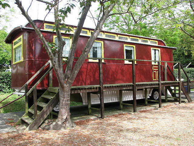 File:Caister Castle Car Museum - geograph.org.uk - 808669.jpg