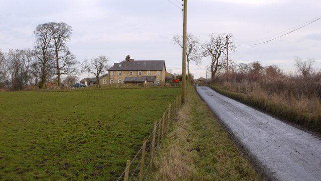 File:Farm road near Heddon Steads - geograph.org.uk - 1124317.jpg