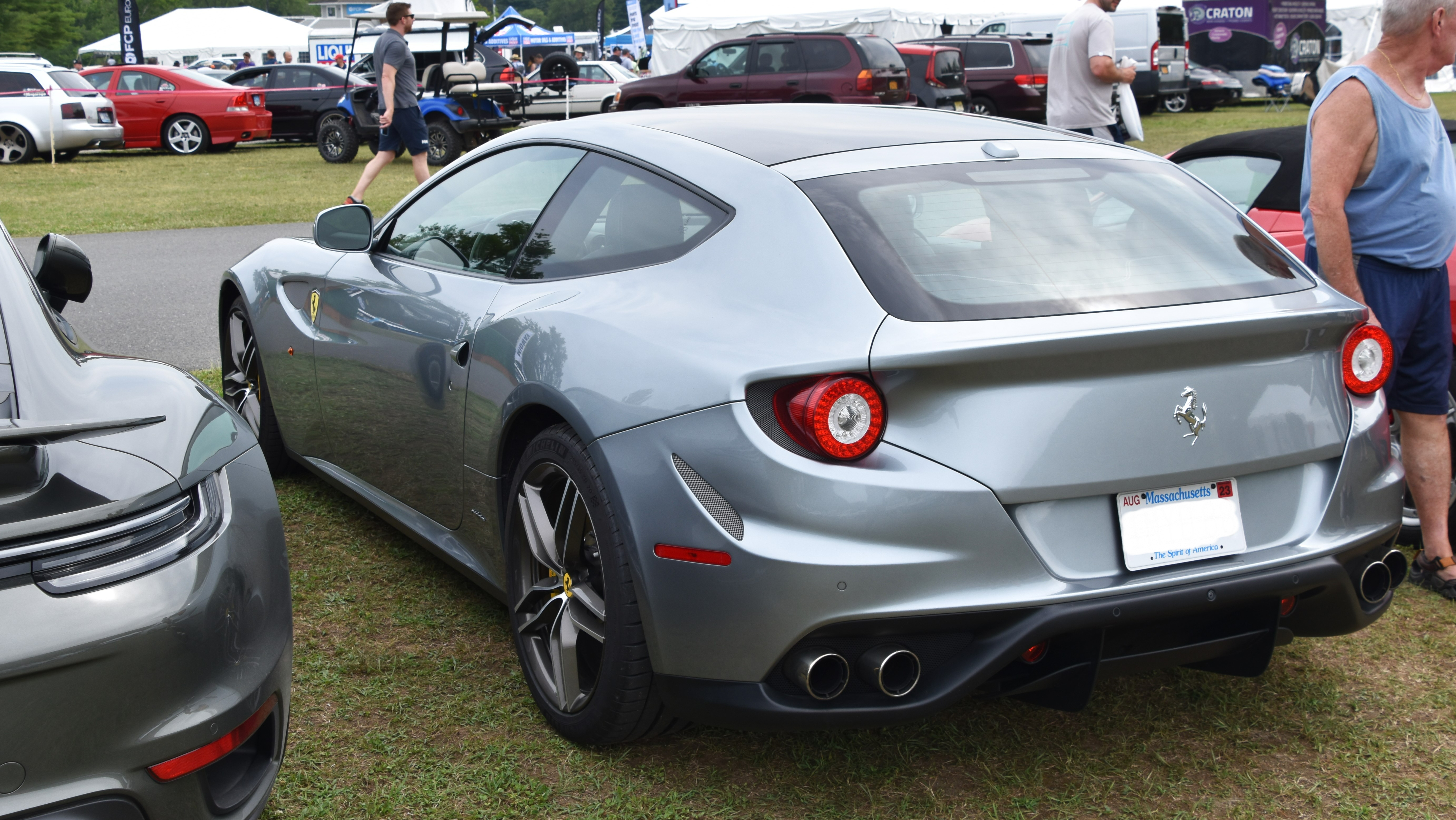 Ferrari FF 4 места 2011