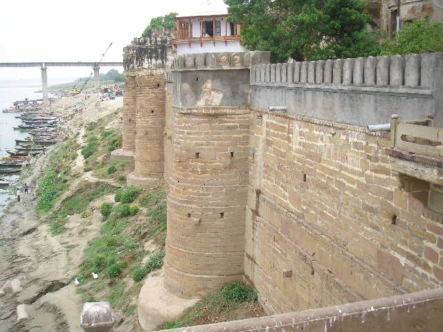 File:Ganga Beside Ram Nagar Fort.jpg