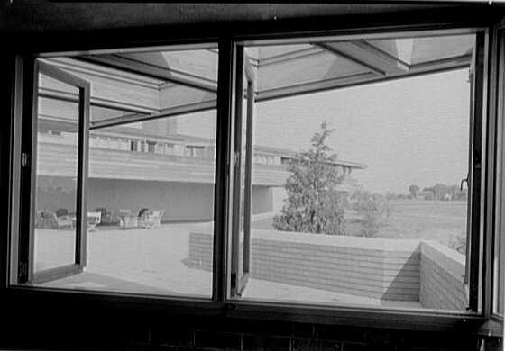 File:Herbert F. Johnson, Jr., Wingspread, residence in Racine, Wisconsin. LOC gsc.5a03892.jpg