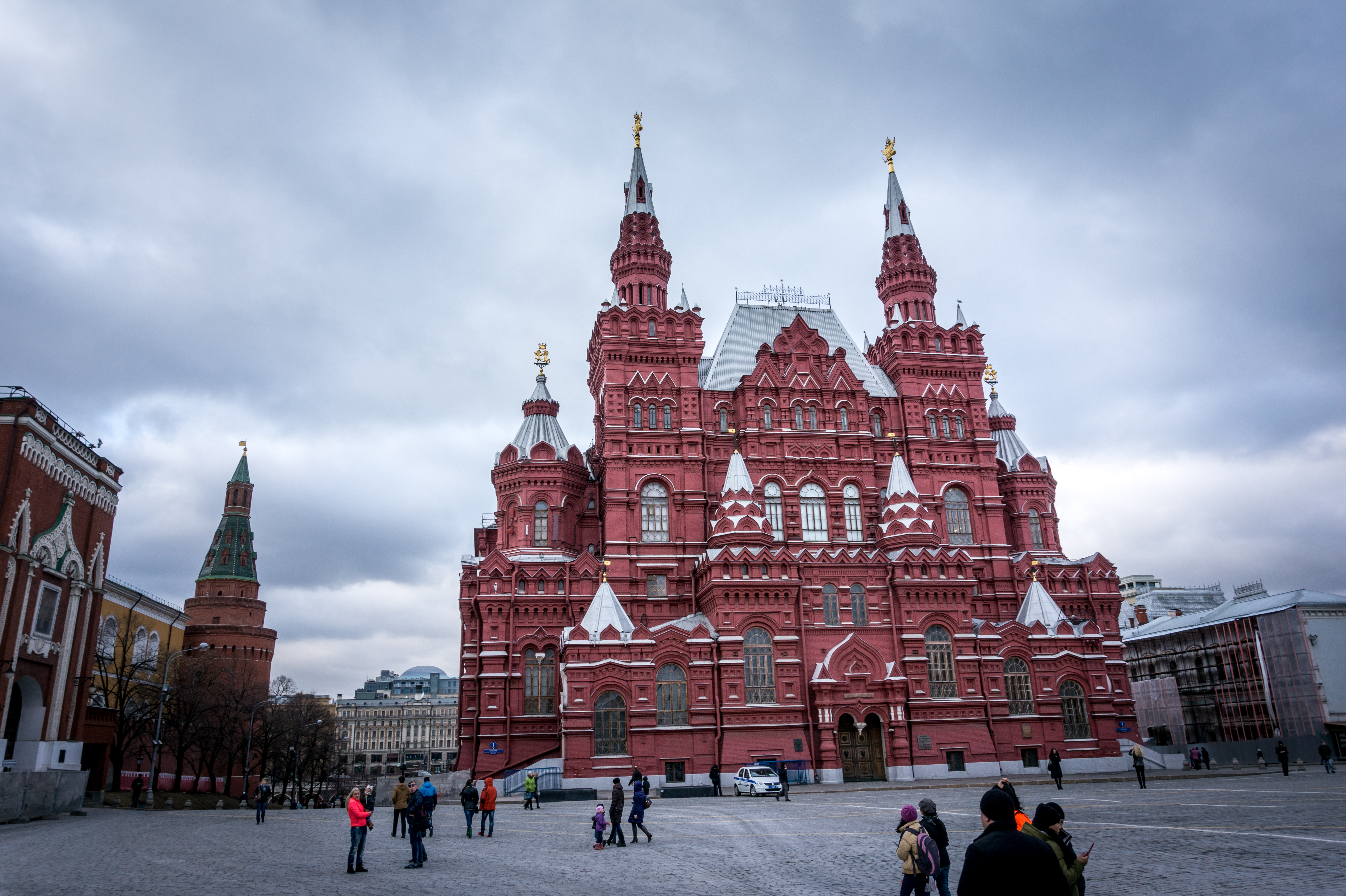 Red square in the centre