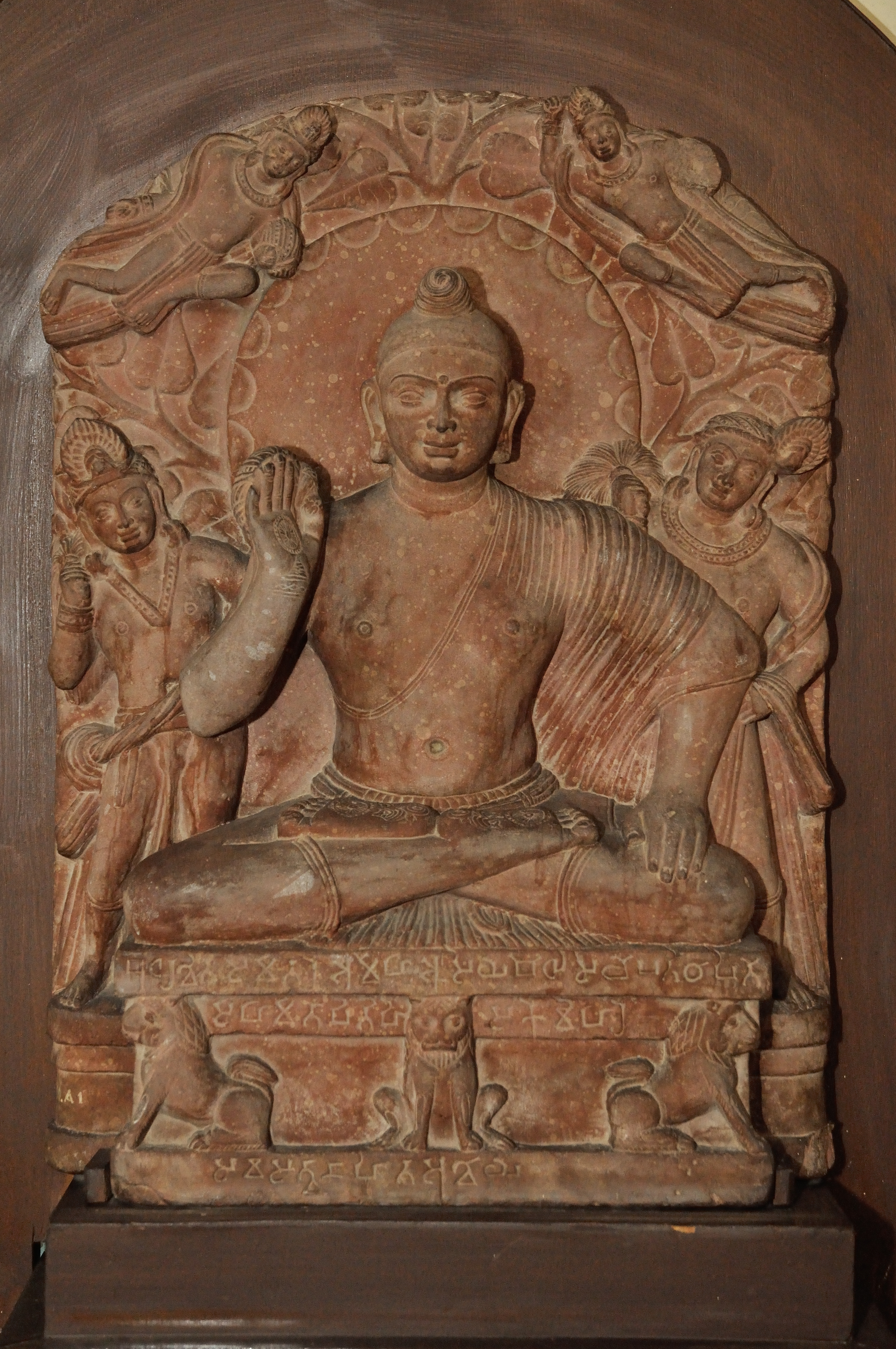 File:Buddha anjali mudra.JPG - Wikimedia Commons