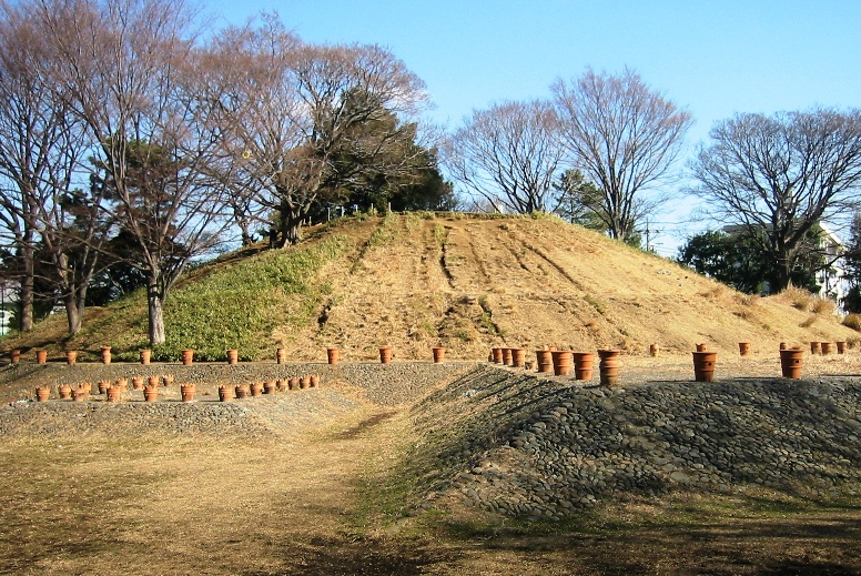 File:KofunTumulus.JPG