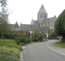 File:Maria-Latem Kerk.jpg