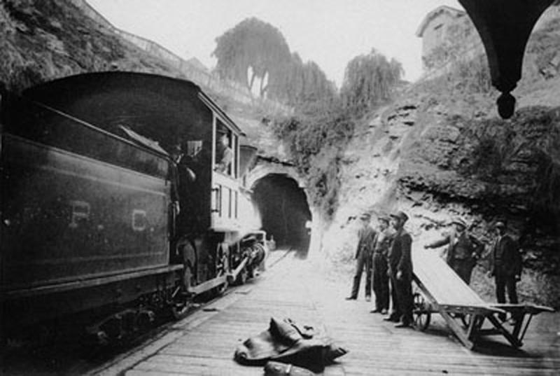 File:Mission Hill Tunnel (Tunnel 8) south portal.jpg