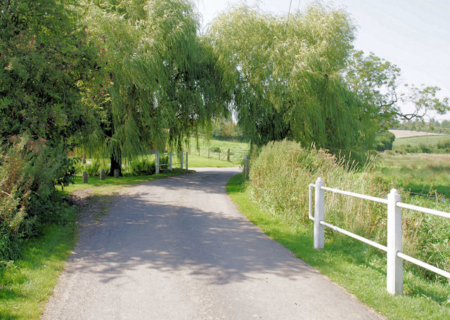 File:Near Cheriton Mill - geograph.org.uk - 949418.jpg