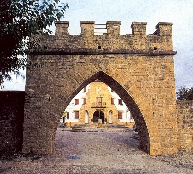 File:Obanos porte.jpg