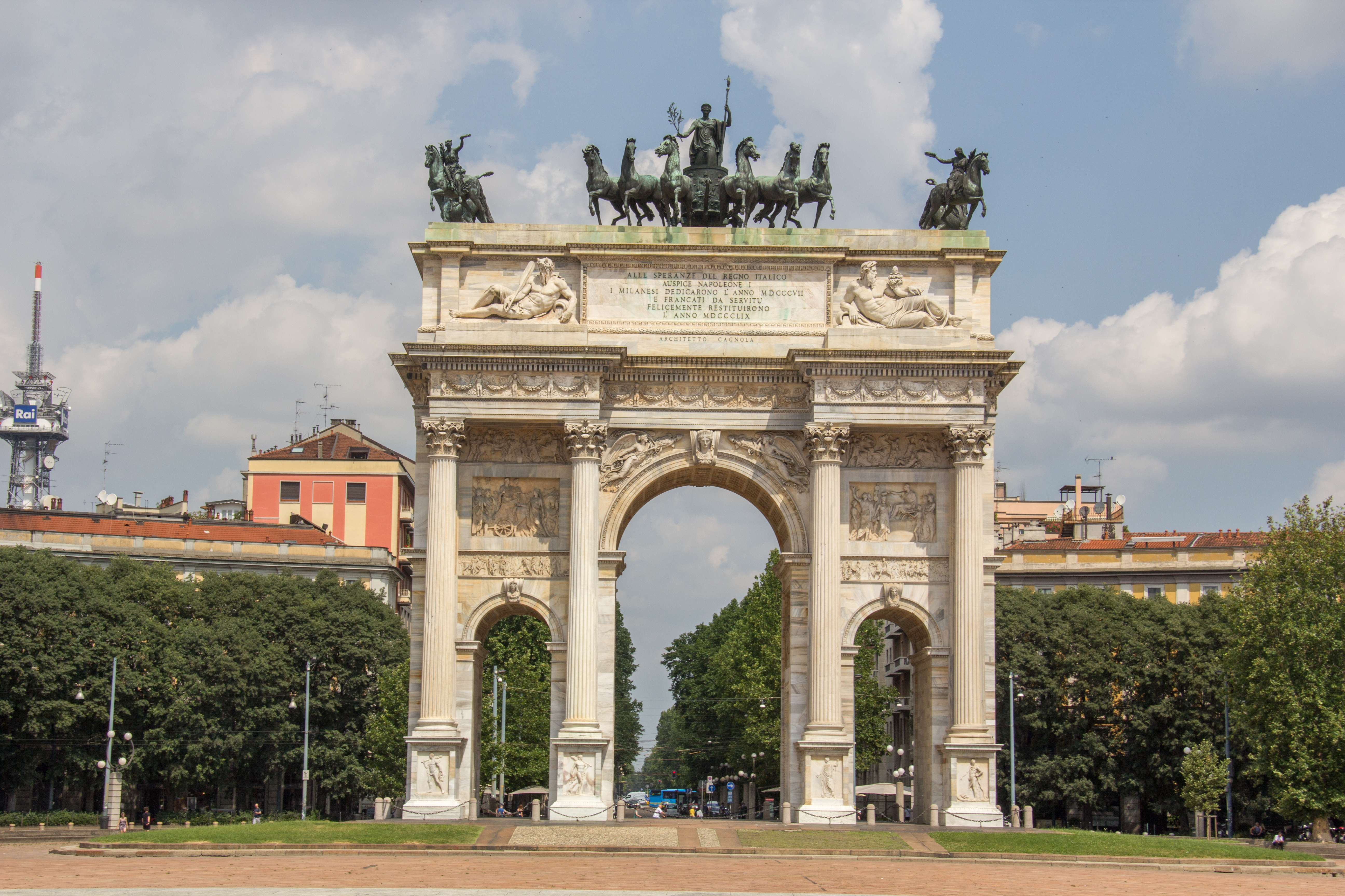 Триумфальная арка в милане фото