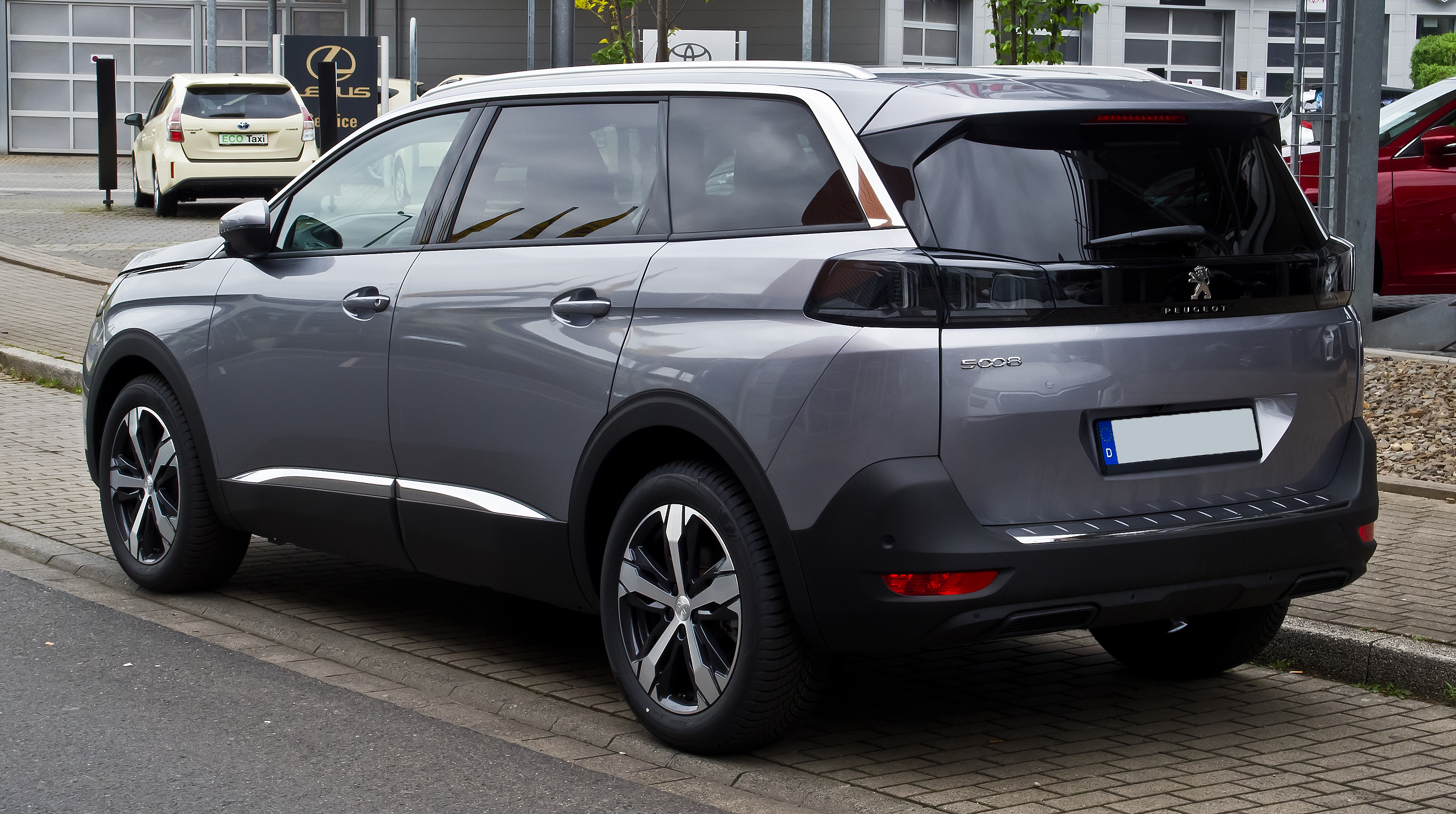 Peugeot 5008: Most Up-to-Date Encyclopedia, News & Reviews