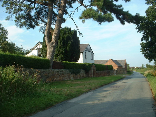 File:Plas Moor farm - geograph.org.uk - 208730.jpg