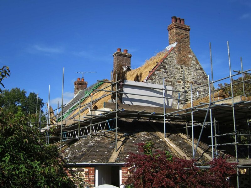 File:Re-thatching Manor Cottage - geograph.org.uk - 6268460.jpg