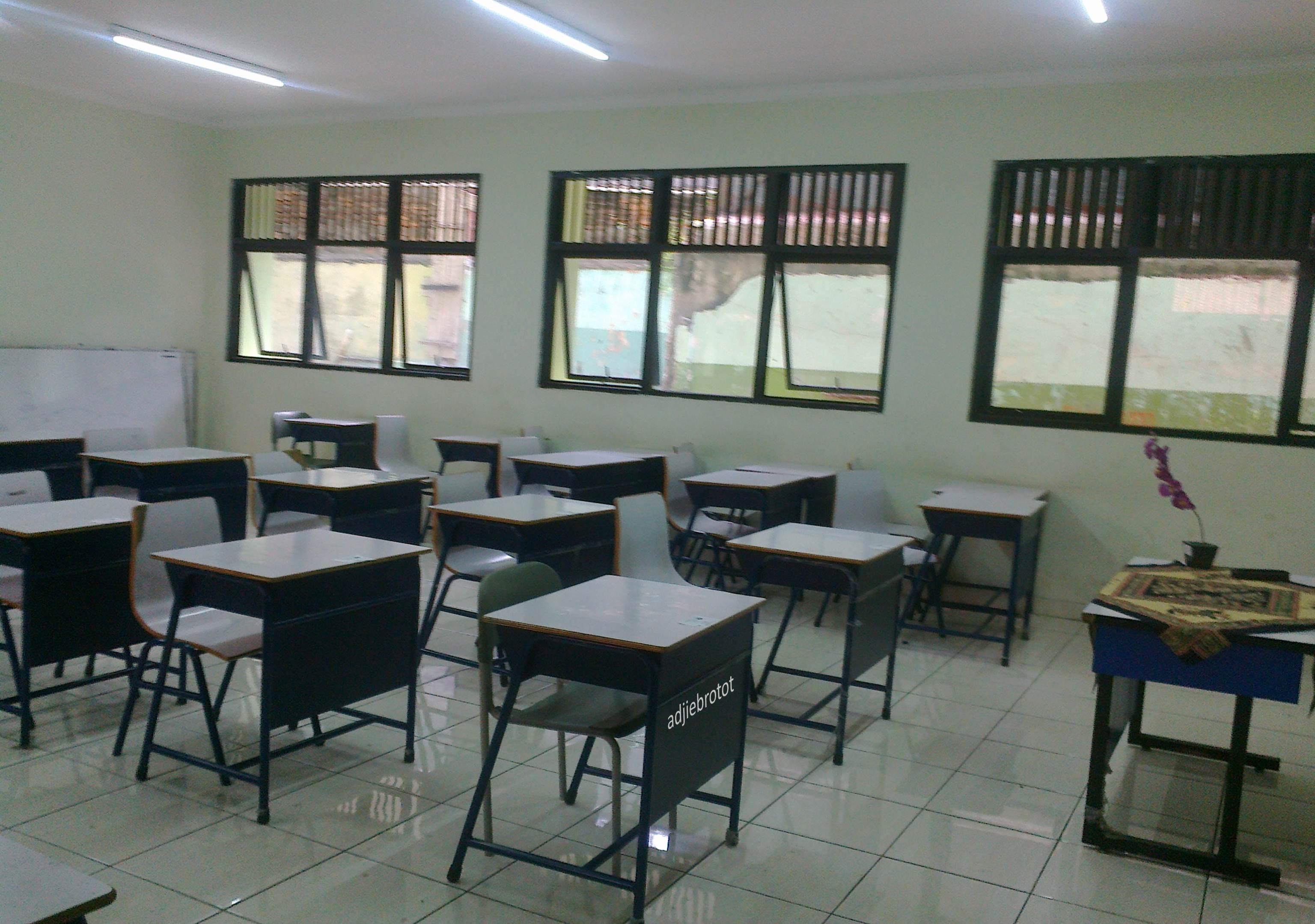 Berkas:Ruang Kelas SMPN 1 Jakarta.jpg - Wikipedia bahasa ...