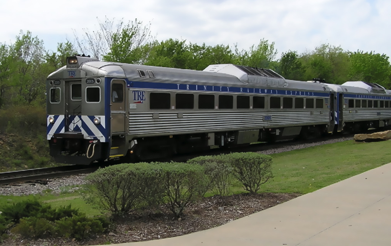 File:TRE Budd Rail diesel car.jpg