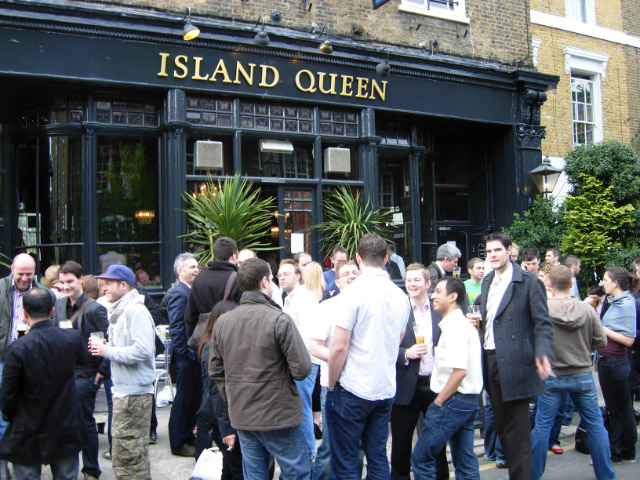 File:The Island Queen, Islington - geograph.org.uk - 1281766.jpg