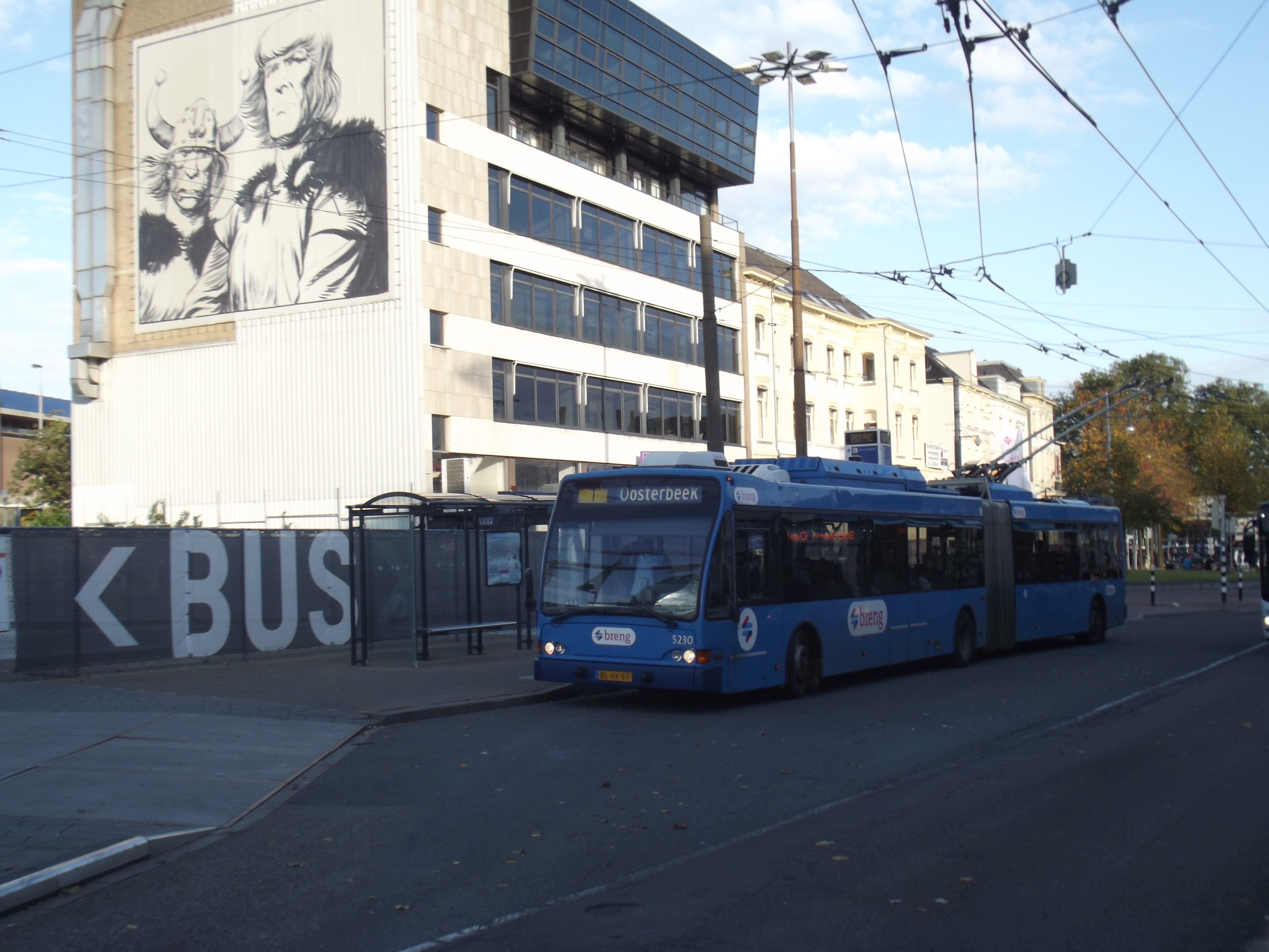 File:Trolleybushalte lijn 1 in II.jpg - Wikimedia