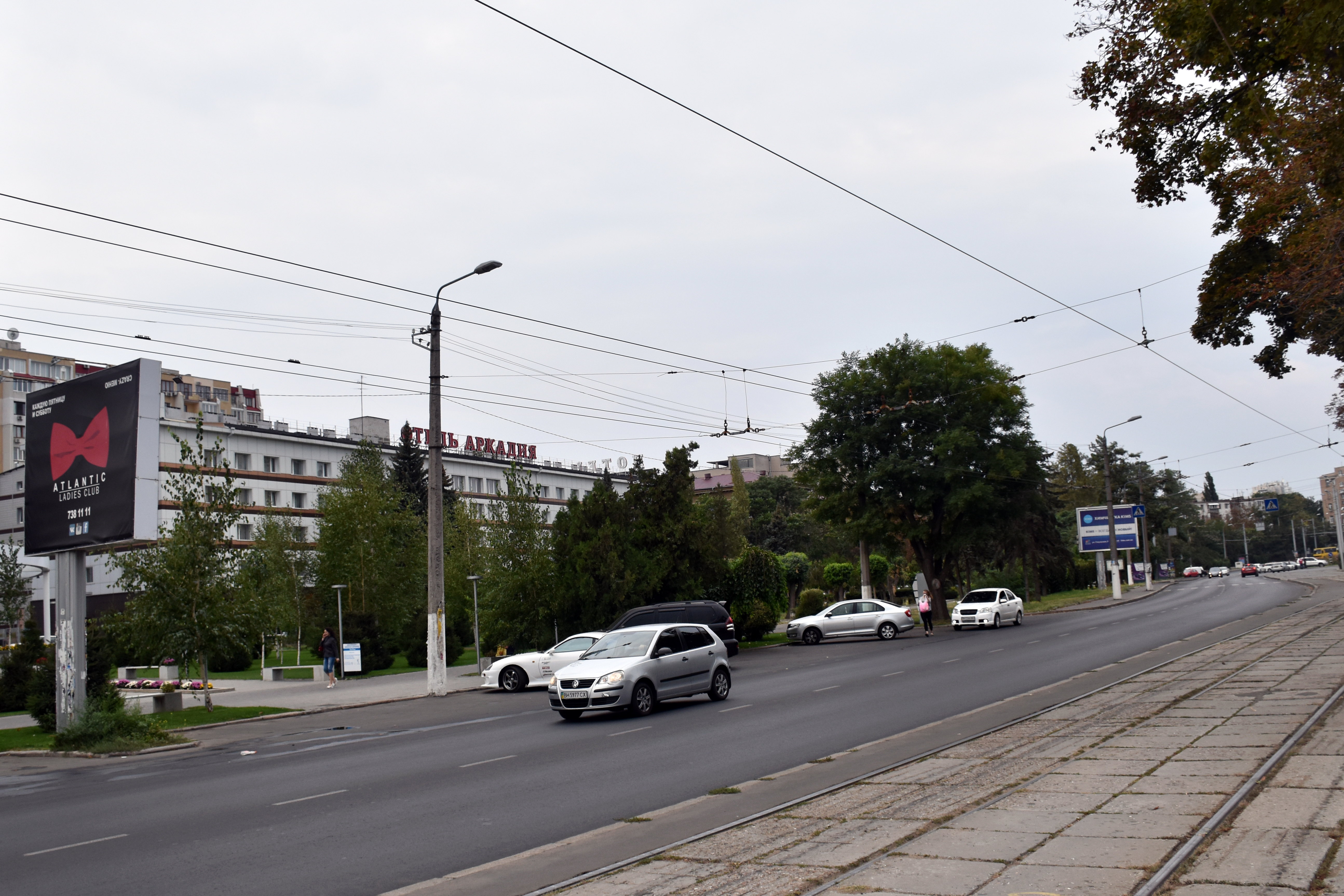 Файл:View of Arcadia Hotel on Genuezka Street (1).jpg — Википедия