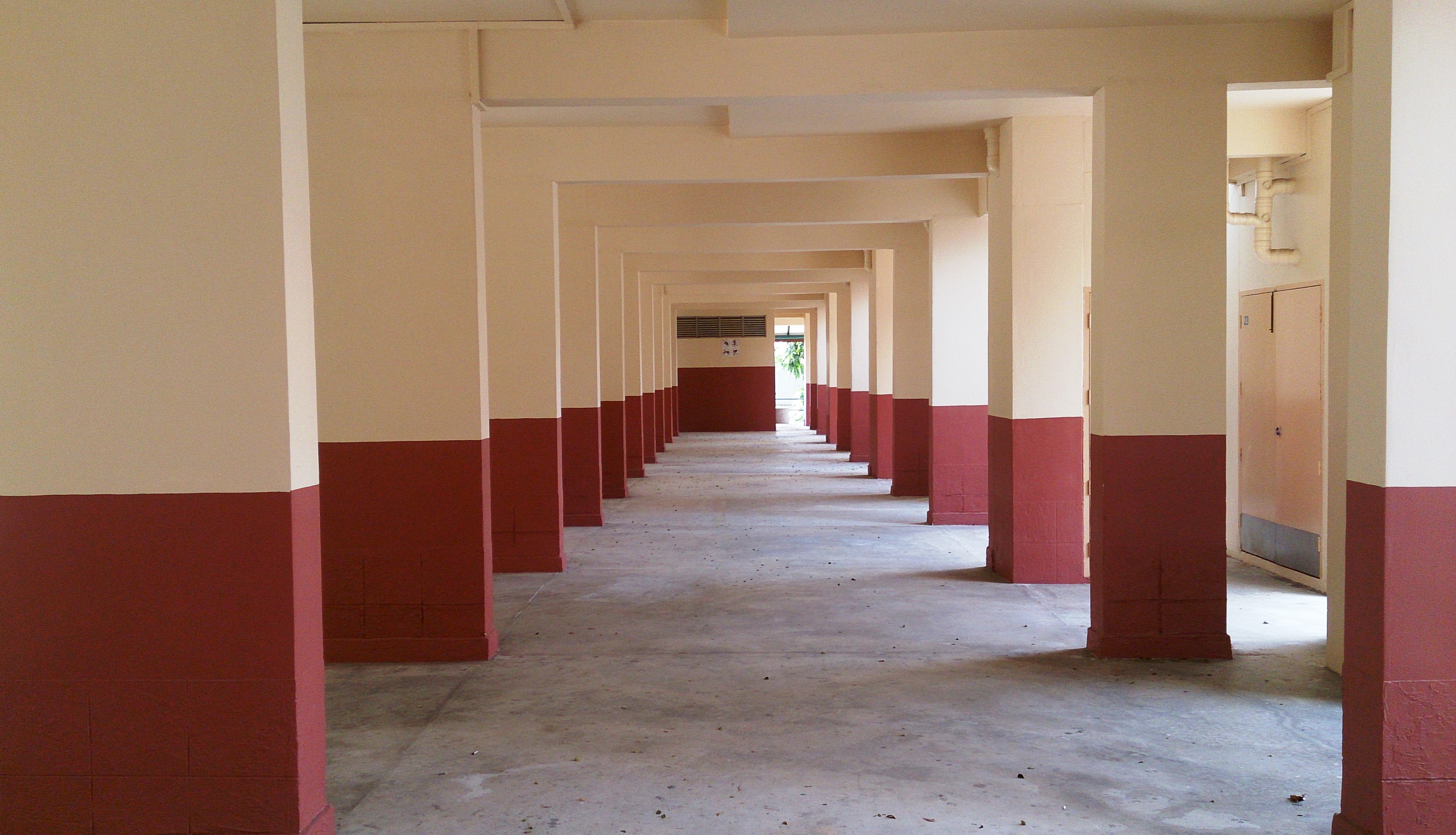 File Void  deck  at an HDB  flat jpg Wikimedia Commons