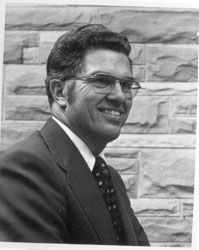 <span class="mw-page-title-main">Warren W. Brandt</span> American university president