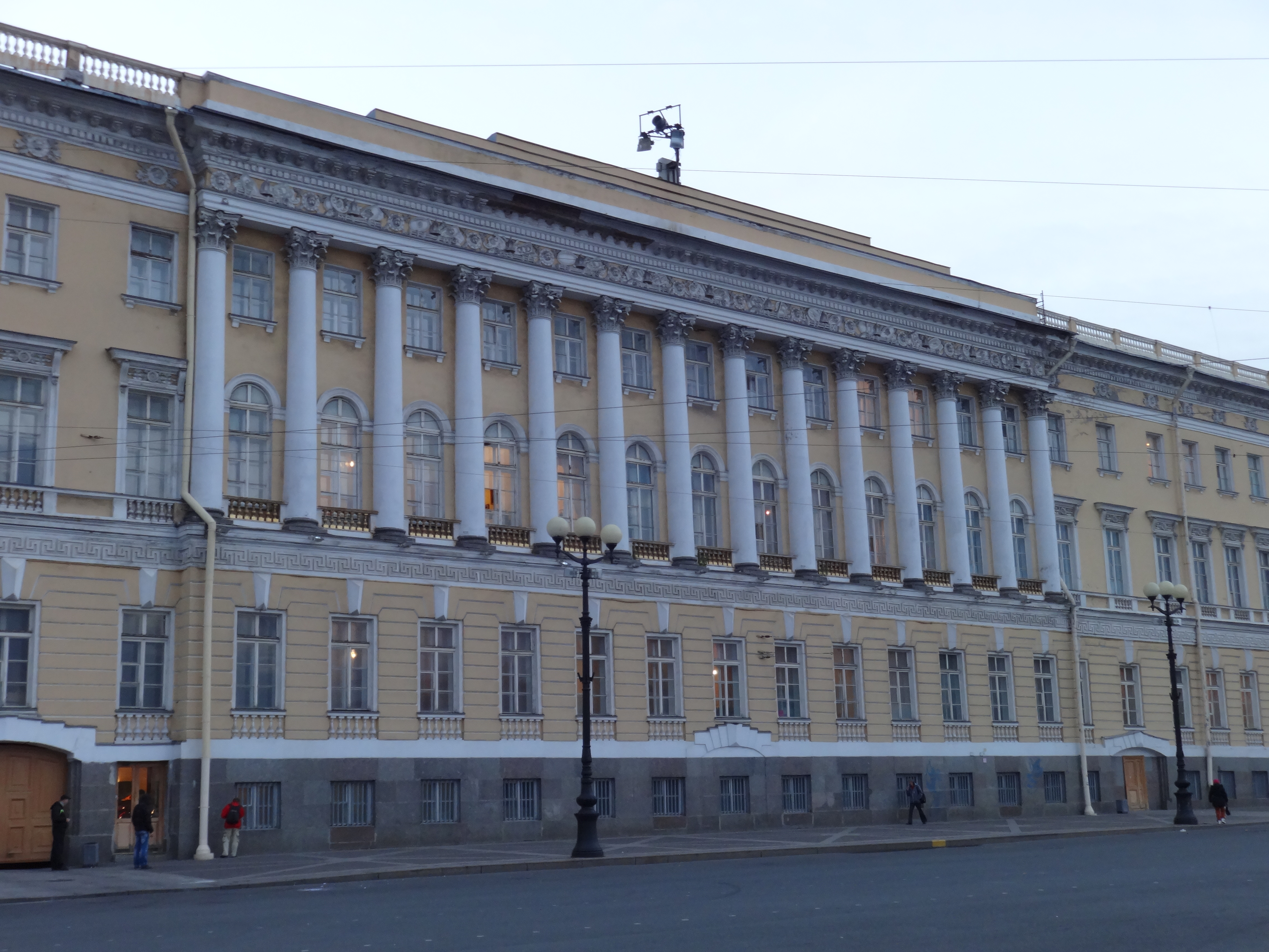 Главный штаб (Дворцовая пл., 6/8). Главный штаб и Министерства Гравюры. Морское Министерство СПБ.