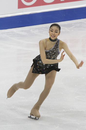 File:2010 World Figure Skating Championships Ladies - Yu-Na KIM - 6449A.jpg